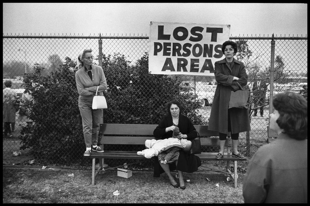 Untitled, © Elliott Erwitt, 1963