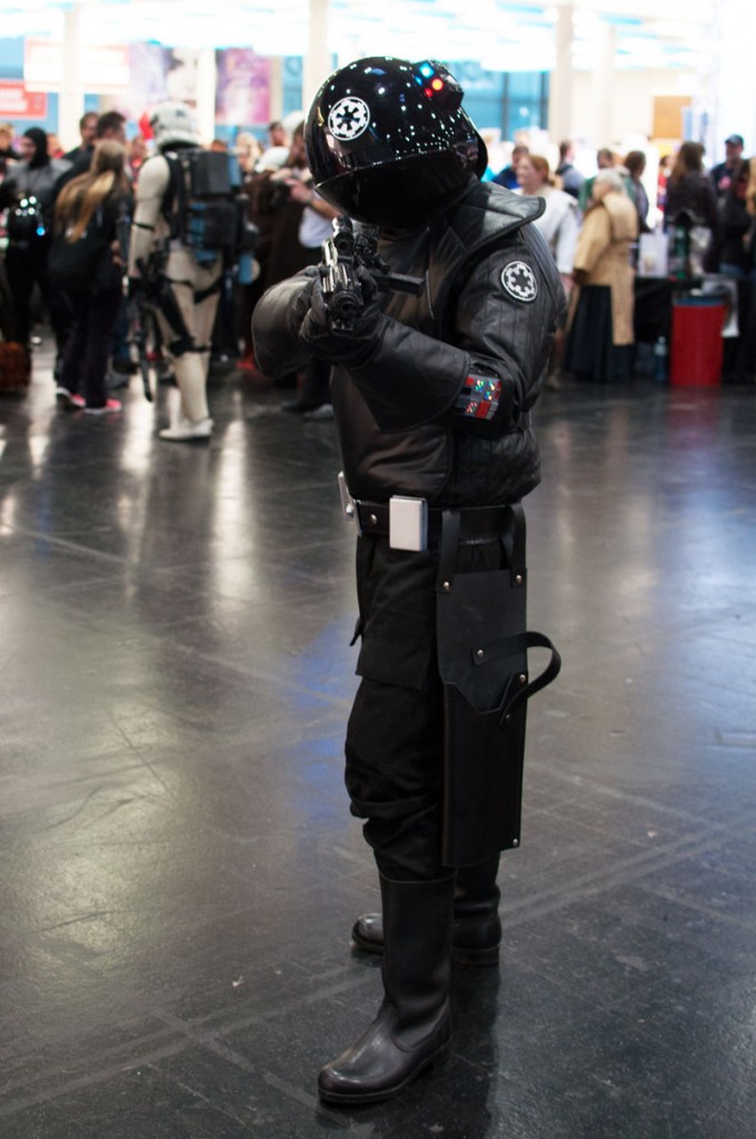 Vienna ComicCon 2015. Hände hoch! #huch