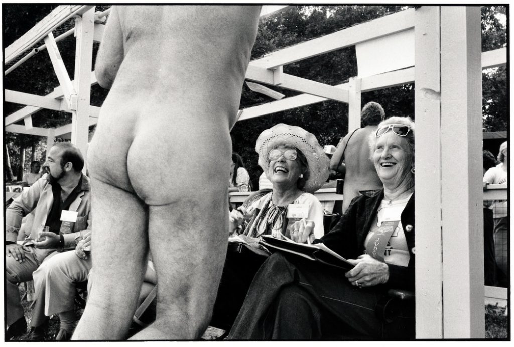 Foto: Elliott Erwitt - "USA. California. Bakersfield. 1983."